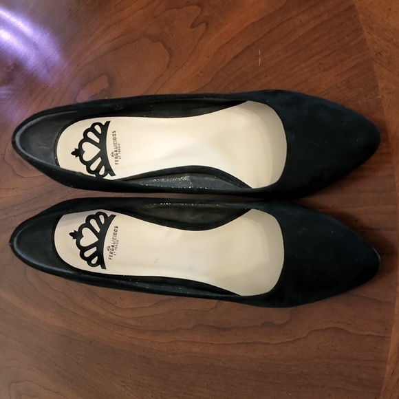 FERGALICIOUS velvet heels - Picture 2 of 8